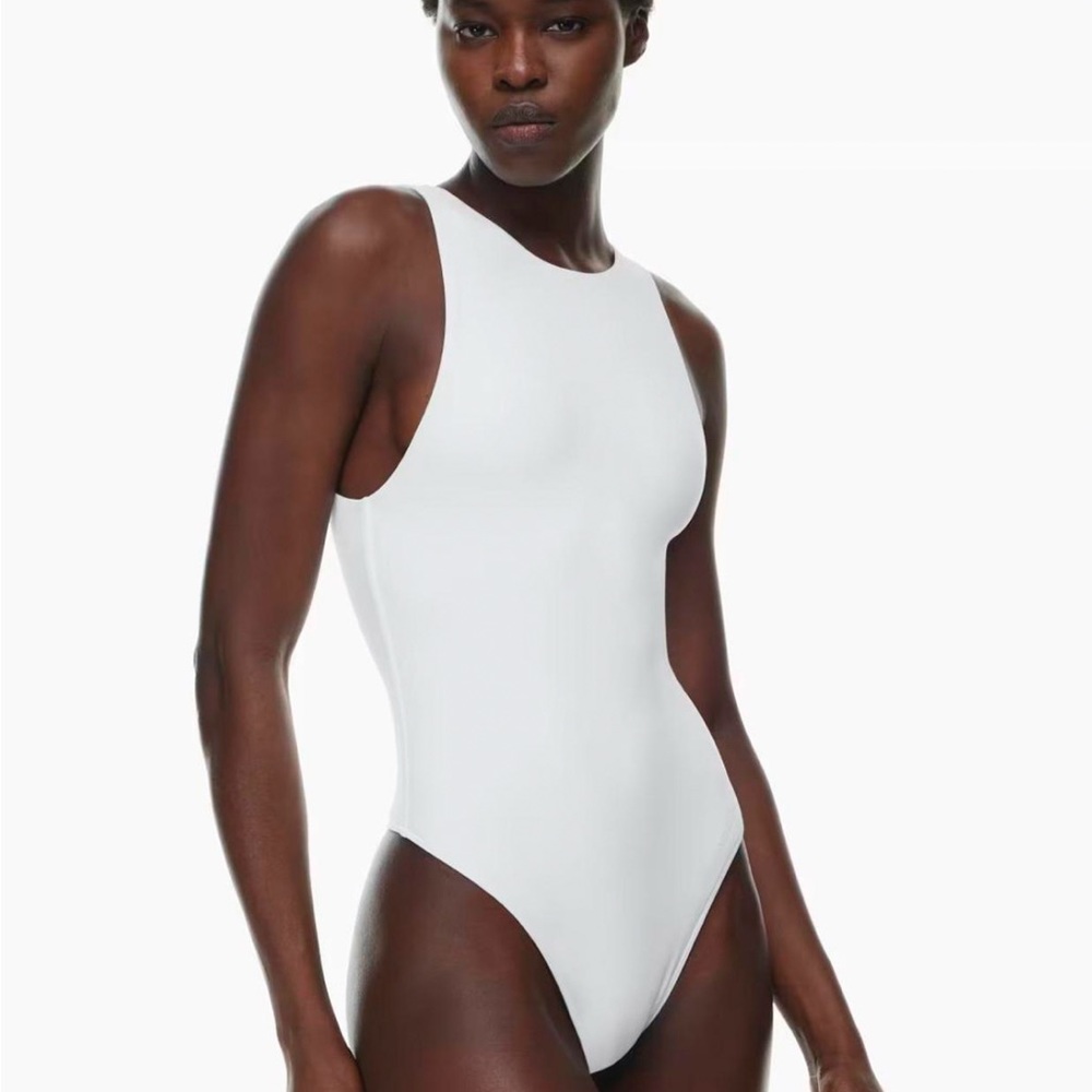 ARITZIA Babaton 90s contour bodysuit